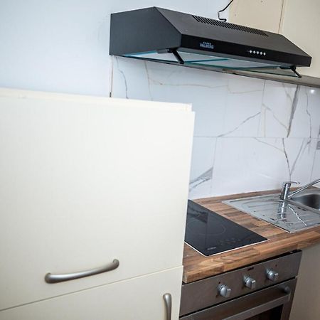 Agreable Chambre Sur Liege Avc Parking Et Wifi Gratuit Exterior photo